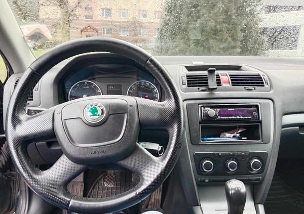 Skoda Octavia cena 13900 przebieg: 329500, rok produkcji 2012 z Gdynia małe 79